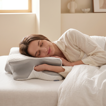 Nucca Orthopedic Neck Pillow · Clinically Developed
